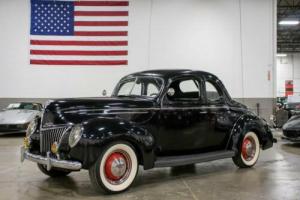 1939 Ford Deluxe Photo