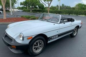1977 MG MGB Roadster 5-Spd Overdrive Photo