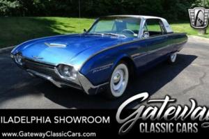 1962 Ford Thunderbird Photo
