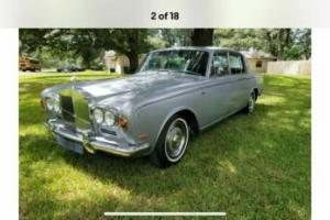 1967 Rolls-Royce Silver Shadow red leather