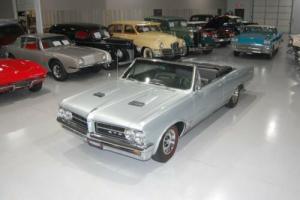 1964 Pontiac GTO Convertible Photo