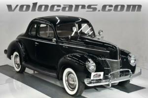 1940 Ford Deluxe Photo