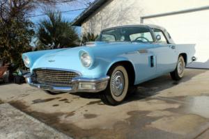 1957 Ford Thunderbird