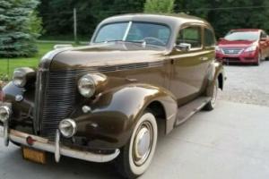 1937 Pontiac Deluxe Six silver streak Photo