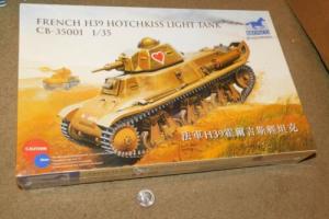 Bronco CB35001 1/35 French H39 Hotchkiss Light Tank Photo