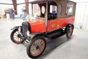 1923 Ford Model T 1923 FORD MODEL T PANEL WOODY WAGON Photo