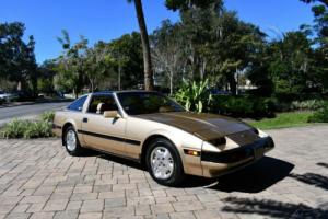 1985 Nissan 300ZX Pristine 1 Family Owned Leather T-Tops Voice command Photo