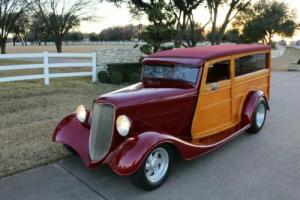 1934 Ford Coupe Photo
