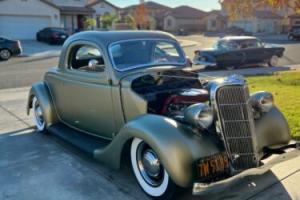 1935 Ford coupe Photo
