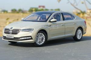 New SKODA SUPERB 2020 Metal Diecast Car Model 1:18 Scale Boy Gifts Champagne for Sale
