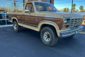 1984 Ford F-150 Photo