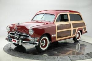 1950 Ford Deluxe Woody wagon Photo