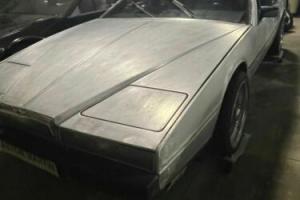 1985 Aston Martin Lagonda White piping on interior for Sale