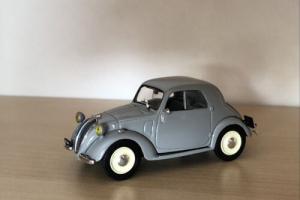 Simca 5 sedan from 1937 to 1/43 universal hobbies- for Sale