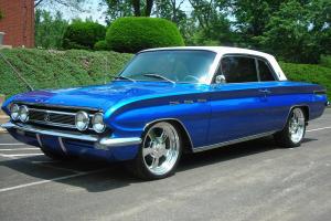 1961 BUICK SKYLARK. PRO TOURING. UNBELIVEABLE CONDITION. NONE NICER.