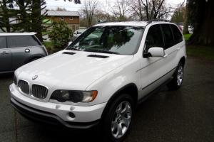 NO RESERVE: 2003 BMW X5 4.4i SPORT, PREMIUM, COLD WEATHER PACKAGE.EXCELENT!