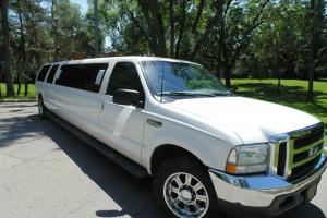 Ford : Excursion XLT Photo