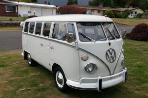 1967 VW bus 13window Photo