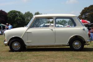  1961 Morris Mini Minor Deluxe Mk1  Photo