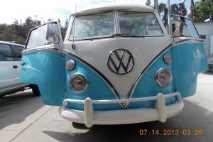1967 Volkswagen Bus Photo