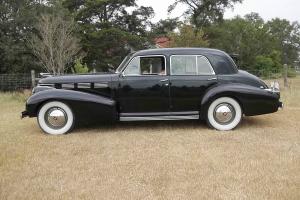 1938 Cadillac 60 Special sedan nice original Photo
