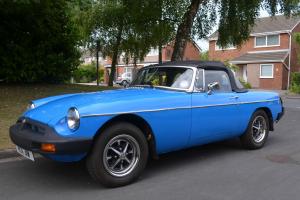  MGB roadster in Pageant Blue 1981 