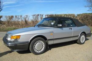  SAAB 900 TURBO CLASSIC 16 VALVE TURBO CONVERTIBLE WITH 29,000 MILES AND FSH.  Photo