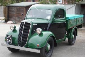  Ford Fordson Thames E83W pickup 