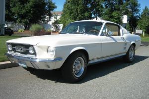 1967 Ford Mustang 2 Door Fastback