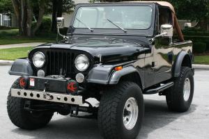 RUST FREE CALIFORNIA / FLORIDA VEHICLE  - 1985 Jeep CJ7 - 350 V-8