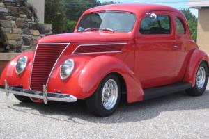 1937 FORD CLUB COUPE,ZZ4 MOTOR,700R4,VINTAGE AIR,STEEL BODY Photo