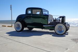 1932 Ford Flathead coupe hot rod street rod Photo