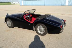 1962 Triumph TR3B Roadster, completely restored Photo