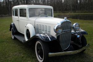 1932 4-Door Oldsmobile Patrician Photo