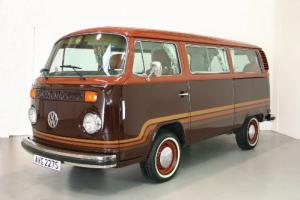  1978 Volkswagen T2 Microbus - Champagne Edition - LHD  Photo