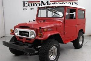 restored j40 fj landcruiser red bj40  Bandeirante suv 4x4 MD bucket seats mint Photo