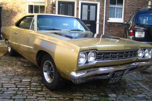  Plymouth Roadrunner 1968. American muscle car, hot rod, classic American.  Photo
