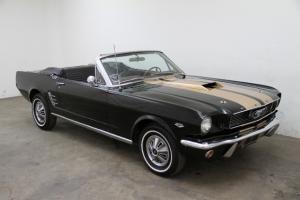  Ford Mustang convertible 1966, iconic car, very nice driver Photo