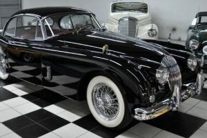 STUNNING XK 150 FHC - ONE OF ONLY 400 AUTOMATIC - IMMACULATE !! Photo