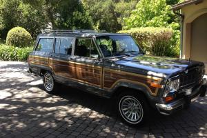 1988 Jeep Grand Wagoneer mint condition