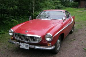 1965 Volvo 1800S     Good project car Running condition  Brakes driveline good