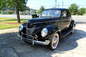 1940 FORD DELUXE OPRA COUPE Photo