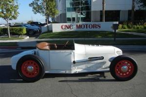 1928 Ford Custom Hot / Street Rod 350 ci V8 Engine / One of a Kind / Must See Photo