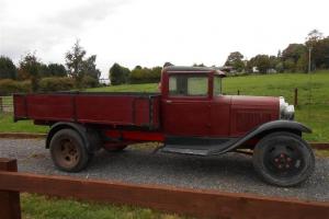  1930 Ford AA 2 tonne dropside lorry 