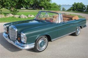 Beautiful Example MB 220SE *Rare 2.3 Motor* Great Classic Mercedes Color Combo*