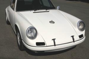 911R  Light weight  Tribute car 2.8 engine , twin plug , 915 box Carrera, 911S