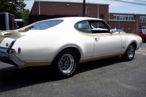 1969 Hurst Olds ,NM ,Original  83k miles , A/C/ P/W/ P/ seat/ 8 track/ P/trunk