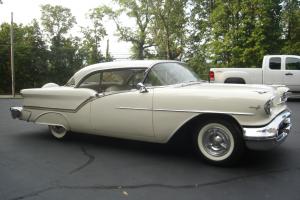 1957 Oldsmobile Super 88 Holiday Edition