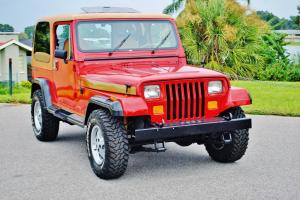 simply beautiful and rare 1988 Jeep Wrangler olympic edtion 6 cly red sunroof . Photo