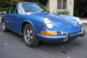 1972 Porsche 911T Non Sunroof Coupe Numbers Matching. great colors
